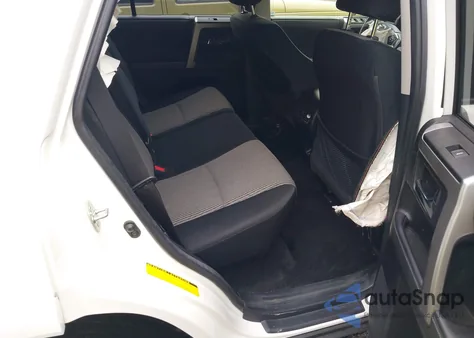 2023 Toyota 4Runner Sr5 из США, поврежденный, VIN JTEEU5JR6P5297806